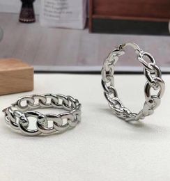 Diseñador clásico Cadena de esqueleto Aro Círculo Pendiente Moda Plata Cuelga Gotas para los oídos Pendiente Aretes Orecchini para hombres Mujeres Accesorios de joyería