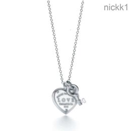 Klassieke ontwerper Small Luxury T Familie Puur Silver Peach Heart Lock Key ketting Love Pendant Dik vergulde 18K Mijin Jewelry Tiff Hze8 Hze8 Hze8
