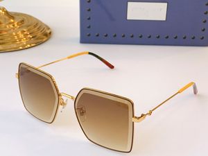 Classic Designer Sungass For Women Sungass Square Frame Eyewear Travel Beach Island Fashion Street Driving Sun Glases