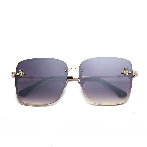 Diseñador clásico Gafas de sol Anteojos Goggle Playa al aire libre Gafas de sol para hombre Mujer New Little Bee Caja colorida para mujer Moda sin marco