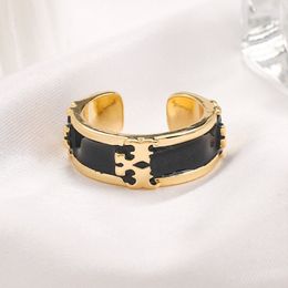 Klassieke Designer Wedding Ring Nieuwe mode charme grils verstelbare ring hoogwaardige verjaardag cadeau sieraden ontwerp voor vrouwen roestvrijstalen ring correct logo