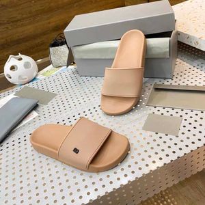 Sandales classiques designer pour femmes pantoufles à la glissade d'été tongs de diapositive luxe à plat épais fond brodé à la gelée imprimée