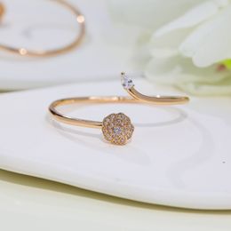 Bracelets de diamant classiques Designer pour femmes Bracelets en acier inoxydable de luxe de haute qualité or argent bijoux chauds fête de mariage cadeau en gros