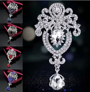 Klassieke Diamons Crystal Crown Drop -broches Pinnen Corsage sjaal clips Betrokkenheid bruiloft broche voor vrouwelijke mannen mode sieraden wil en zandig geschenk