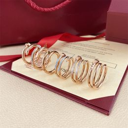Clásico Dimond 18K Gold Girl Love Nail Ring Diseñador Moda Joyería de lujo Tamaño 6-11 Mujeres Anillos de uñas 5A Calidad Fiesta Día de San Valentín Regalo de novia