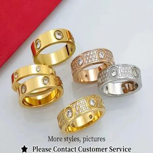 Classic Electroplated K Goud Staal Luxe Dames Liefde Ring Paar Hoge Kwaliteit Sieraden Heren Niet vervagen Gift 240313