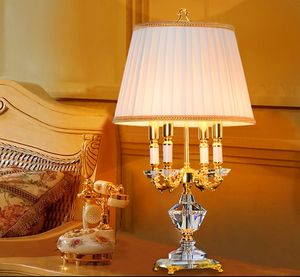 Klassieke Europese Crystal Tafellamp Verlichting Slaapkamer Bedlamp Luxe Mode Crystal Desk Lamp Abajur E14 LED-lamp