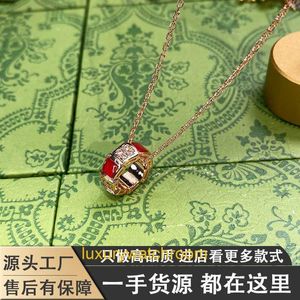 Colliers de pendentif Bolgrey Classic Fashion Style Luxe Luxury Luxury Polyme Snake White Snake Collier Champagne Gold Red Agate Candarbone Chain Pendant