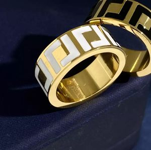 Klassieke modeontwerper ring sieraden titanium staal gouden ring verlovingsdames liefdesring luxe letter F merk boxed gloednieuw 6 7 8 9