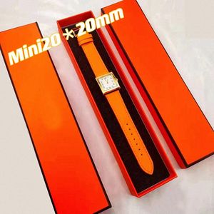 Diseñador de moda clásico Reloj para mujer Movimiento de cuarzo Cuero genuino de alta calidad Mujeres Mini 20 mm Relojes de pulsera Reloj de pulsera Montre de Luxe Oranges de oro