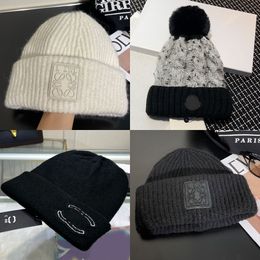 Klassiek Mode Jacquard Heren en Dames Zonder dakrand Hoed Vrije tijd Hoofddeksel Cap Outdoor Katoenen hoeden Warm Herfst Winter Gebreid Windscherm Kerstcadeau