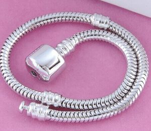 Klassieke Mode Link Armbanden Europa Stijl Plating 925 Silver Snake Chain Love Spring Clasps DIY Armbanden Armbanden Accessoires Sieraden