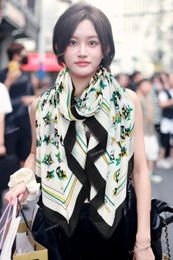 Klassieke mode-sjaal Designer sjaals Luxe kasjmier dikke sjaal Dames Heren Lange winterwraps Hijab 2024 L-logo met een gespikkelde Pashmina voelt zacht aan 110 * 200 cm