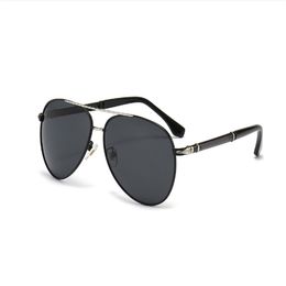 Lunettes de soleil de mode classique pour hommes femmes nuances d'été lentilles miroir lunettes de soleil UV400 cadre en métal complet conduite shopping voyage8738