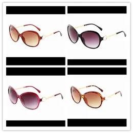 Occhiali da sole classici alla moda da uomo e da donna firmati 8893 con occhiali da sole a scatola Occhiali polarizzati con protezione UV