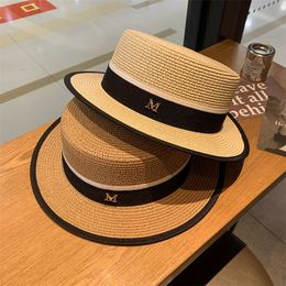 Sombrero de paja clásico con parte superior plana, sombreros de playa de verano para mujer, gorras, sombrilla de vacaciones, protector solar, sombrero tejido, sombreros de sol de diseñador con letras