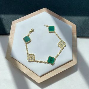 Green Fritillaria Righestone Gold Bracelet Bracept Designer pour femmes Gift de la Saint-Valentin Jijoux de créateurs Frais postaux gratuits.