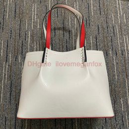 Klassieke Franse ontwerper Women Schoudertas Nieuwe luxe high -end zakelijke handtas winkelen grote witte tas crossbody tas grote capaciteit rode bodems tas