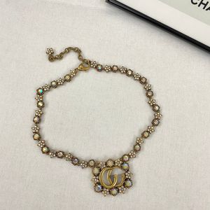 Klassieke G-ketting hete nieuwe designer cool Qi kleurrijke oogverblindende diamanten kristallen ketting met opaalsteen kleur ligt heel dicht bij vintage ketting sieraden hanger