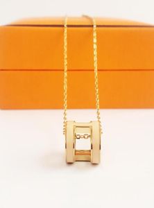 Collier Classic H Designer Men039s and Women039 Fashion 18K Gold Collier de luxe Collier en émail avec sac cadeau 4331432