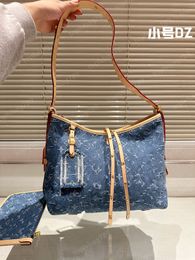 Bolsos clásicos de mano de transporte Bolsas de diseño para mujeres Bolsas de bolso de mezclilla de mezclilla Lvse Louiseviution Billet