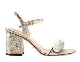 Klassieke hoge hakken sandalen grof hak lederen luxe designer suède vrouw schoenen metalen gesp voor feesten bezetting sexy sandalen 01