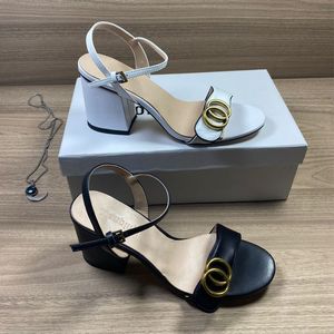 Hoge hakken Sandalen Designer schoenen Damesjurk Sandaal Fashion 100% Lederen dansschoen Hakken Suede Lady metalen riem gesp