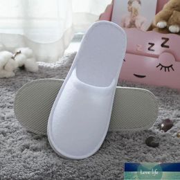 Klassiek hotel comfortabele binnenste dikke wegwerpglansjes anti-slip huisgastschoenen ademende zachte wegwerp slippers