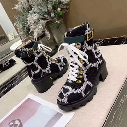 Klassieke toename Hoge Vrouw Lederen Schoenen Lace Up Lint Belt Buckle Enkellaarzen Fabriek Direct Vrouwelijke Ruwe Hak Martin Boot Dames Boot