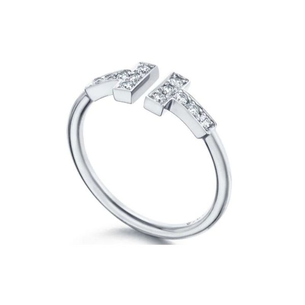 Bijoux classique Love Ring Desinger Luxury Silver Silver Gift for Saint Valentines Day De mariage adapté à toute tenue Fahsion Élégante taille 6/7/8/9/11mm non allergique