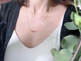 La conception de collier de nœud de mode de bijoux classiques de symboles puissants collier de créateur de connexion émotionnelle pour les cadeaux crée une forme exceptionnelle et étonnante 70152460