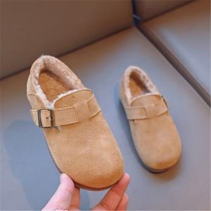 Zapatos clásicos para niños, zapatillas de deporte de otoño e invierno para niños y niñas, zapatos informales de cuero de felpa con guisantes, mocasines cómodos de fondo suave para niños pequeños