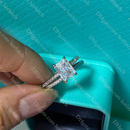 Classic Lady 925 Silver Ring Designer Dames Diamond Ring Luxe verlovingsringen voor vrouwen Hoogwaardige sieraden Set Gift met doos