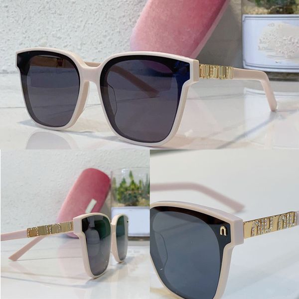 Diseñador de marco grande clásico Lunettes de Soleil Moda Marco de acetato para mujer Marco ovalado Lado Símbolo de diamante roto Gafas de sol Ocio Vacaciones Cinturón Caja SMU902T