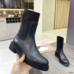 Klassieke lederen laarzen Women Pointed Toe Knight Boots Brand Motorfiets Sneeuw Casual sportschoenen Designer Boots Sneakers 1123