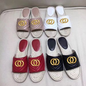 Ontwerper Zomer Strandslippers mode Loafers Lazy platform flops leer Letters lady Cartoon Slides damesschoenen Metaal Dames Sandalen Grote maat 35-40-41 us4-us10