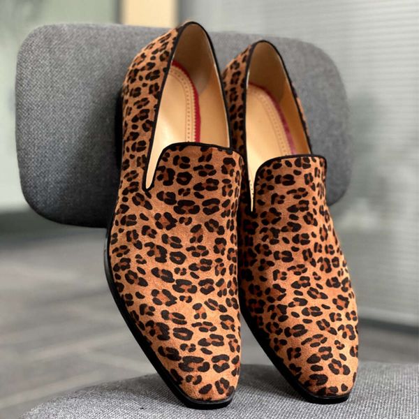 Zapatos de vestir clásicos con estampado de leopardo Zapato formal de cuero para hombre Moda Punta estrecha Trabajo de negocios Zapatos de fiesta de boda Mocasines con caja NO493