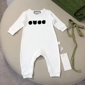 Klassieke letterprint pasgeboren puur katoenen jumpsuit luxe babys rompertjes pasgeboren baby lente romper kinderen kleding met lange mouwen CSD2311031