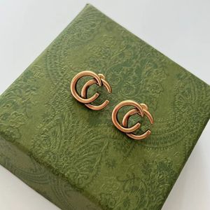 Klassieke Letter Studs hebben stempels Retro 14k gouden oorbellen Designer voor Womens Wedding Party Verjaardagscadeau Sieraden