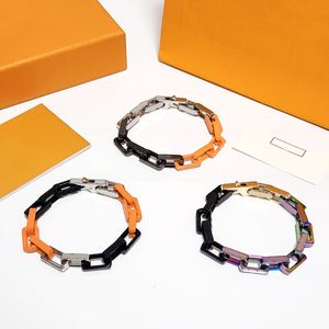 Classique De Luxe Designer Titane Acier Cubain Chaîne Bambou Bracelet Homme Femme Hip Hop Lettre Fleur Éteint Avec Le Feu Bracelets Saint Valentin Cadeau De Vacances