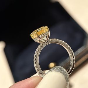 Bague de luxe classique en argent Sterling 925 pour femme, bague de fiançailles en diamant jaune 2ct, de haute qualité, Solitaire, anneaux de mariage, bijoux de luxe Ellipse Diamond Rings