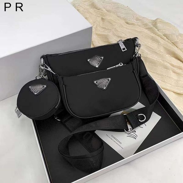 Classic Luxury Handbag Factory Online Wholesale Retail Livraison gratuite Nouvelle Famille P Famille à trois pièces Sac de mode Sac Fashion une seule épaule