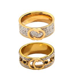 Riveaux de bijoux de luxe classiques anneaux Les femmes adorent les fournitures de mariage diamant 18k plaquette en acier inoxydable anneau fin doigt fin en gros zg1308