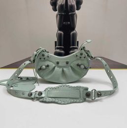 Classic Luxurys designer halve maan tote motortas voor dames Krokodil reliëf met spiegel LE CAGOLE crossbody handtas Commuter bag2023