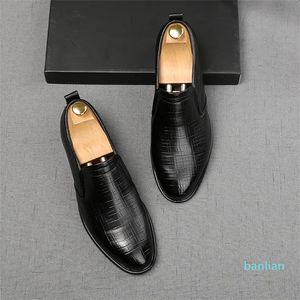 Hommes classiques chaussures de créateurs hommes de banquet chaussures habillées hommes chaussures d'affaires Smoking Slipper