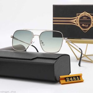 lunettes de soleil pour hommes classiques lunettes de soleil de mode designer femme simplicité style carré métal léger cadre confortable charnière à ressort UV400 verre de luxe