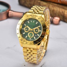 Classic Mens Watch Quartz Movement Designer Watch 40mm stalen vouwen Clasp Business Watches groene wijzerplaat Life Waterdichte verstelbaar ontwerp polshorloge
