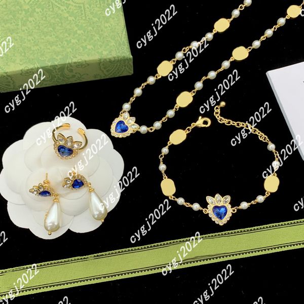 Classique Micro Incrustations Diamants Cristal Bleu Gemme Coeur Pendentif Collier Bracelet De Mode G Lettre Goutte D'eau Perle Boucle D'oreille Bague Bijoux De Mariage Avec Boîte GS18