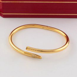 Klassieke nagelarmband gouden bedelarmband vrouw man mode-sieraden ontwerper CZ diamant Roestvrij staal 18K verguld unisex Valentijnsdag Nagels armbanden sieraden