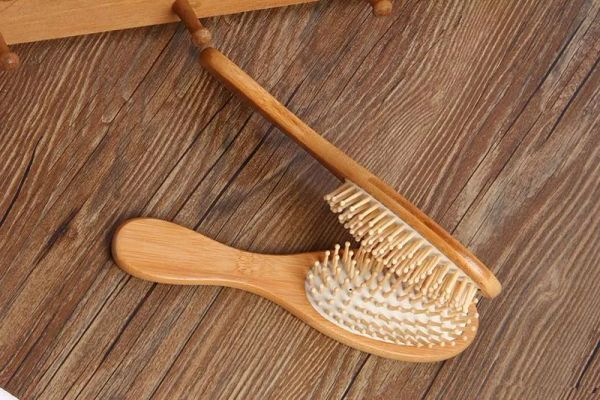 Cepillo de bambú natural clásico Cuidado saludable Masaje Peines para el cabello Antiestático Desenredado Airbag Cepillo para el cabello Herramienta para peinar el cabello Satén Banda para el cabello Scrunchies